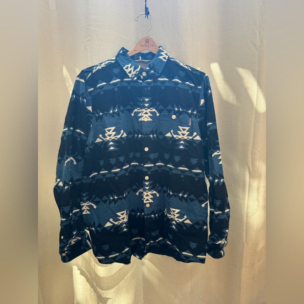 Carhartt WIP Southwest Print/Jet Stone Wash L/S Wilkins Shirt
sz m L